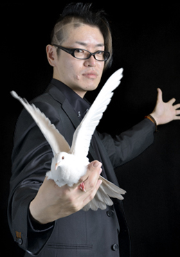 �L���X�g���C��