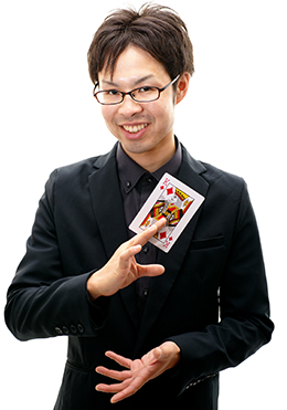 �L���X�g���C��